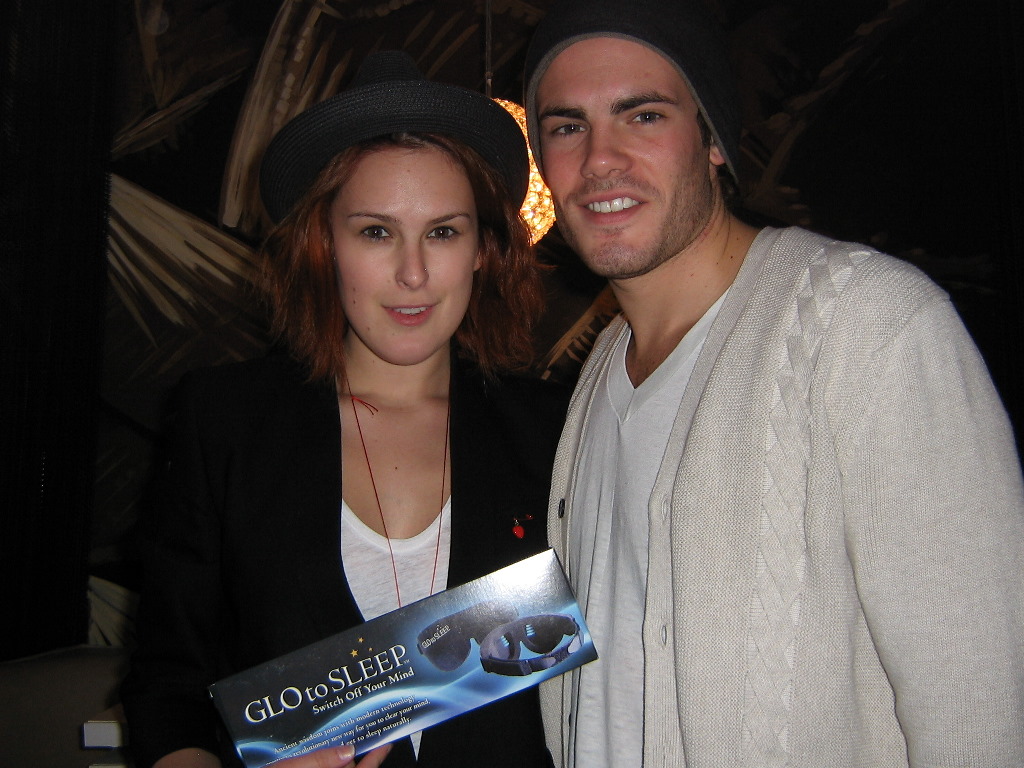 Mackeonis and Associates GLOTOSLEEP celebrity photo of Rumer Willis